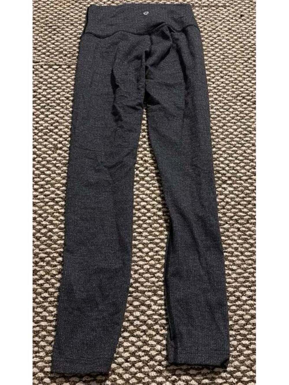 Lululemon Size 4 Wunder Under Hi-Rise Leggings